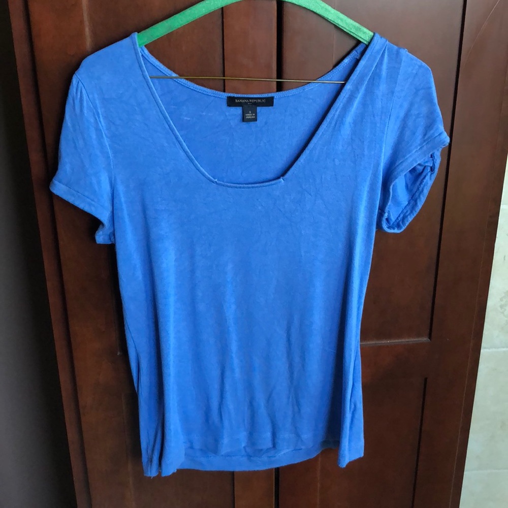 3/$20 - Banana Republic Blue Tee